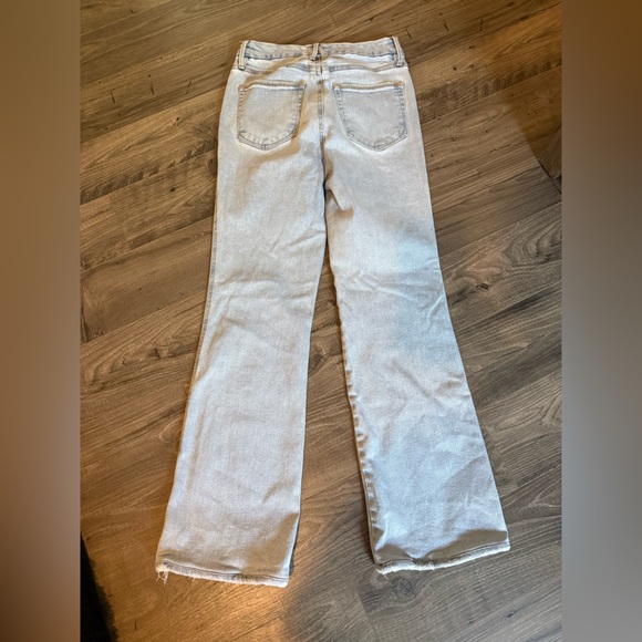 Good American Light Blue Jeans - Picture 3 of 4